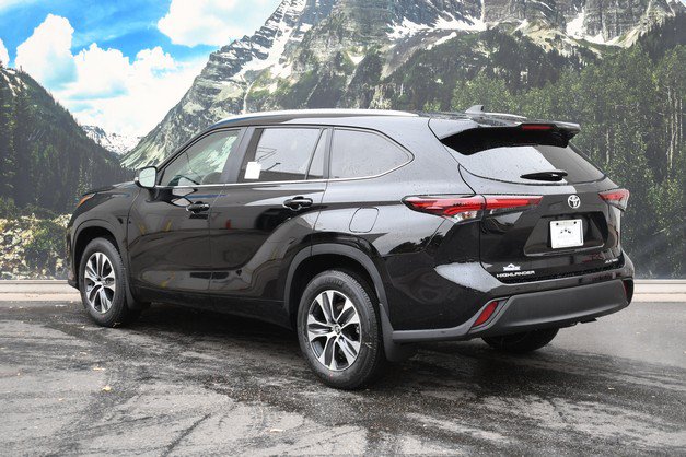 New 2026 Toyota Highlander XLE SUV