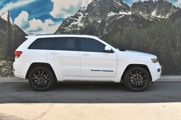 Used 2022 Jeep Grand Cherokee WK Laredo SUV