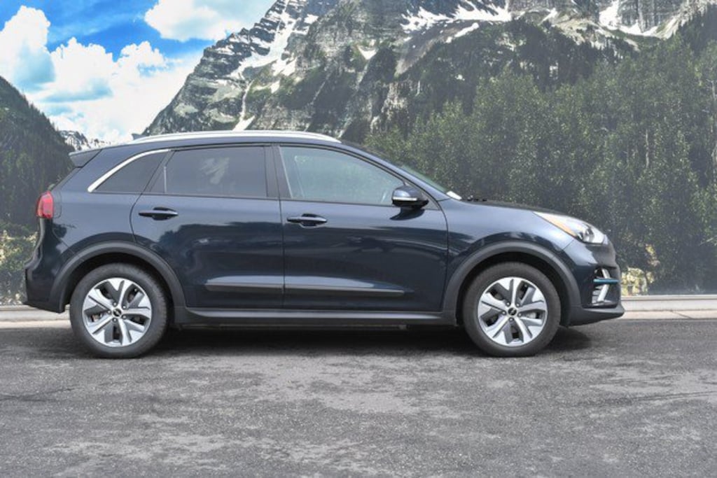 Used 2022 Kia Niro EV EX SUV