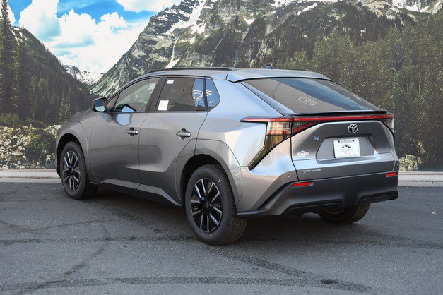New 2027 Toyota bZ XLE XLE AWD