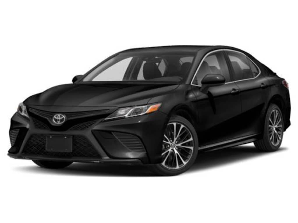 Used 2019 Toyota Camry SE Sedan
