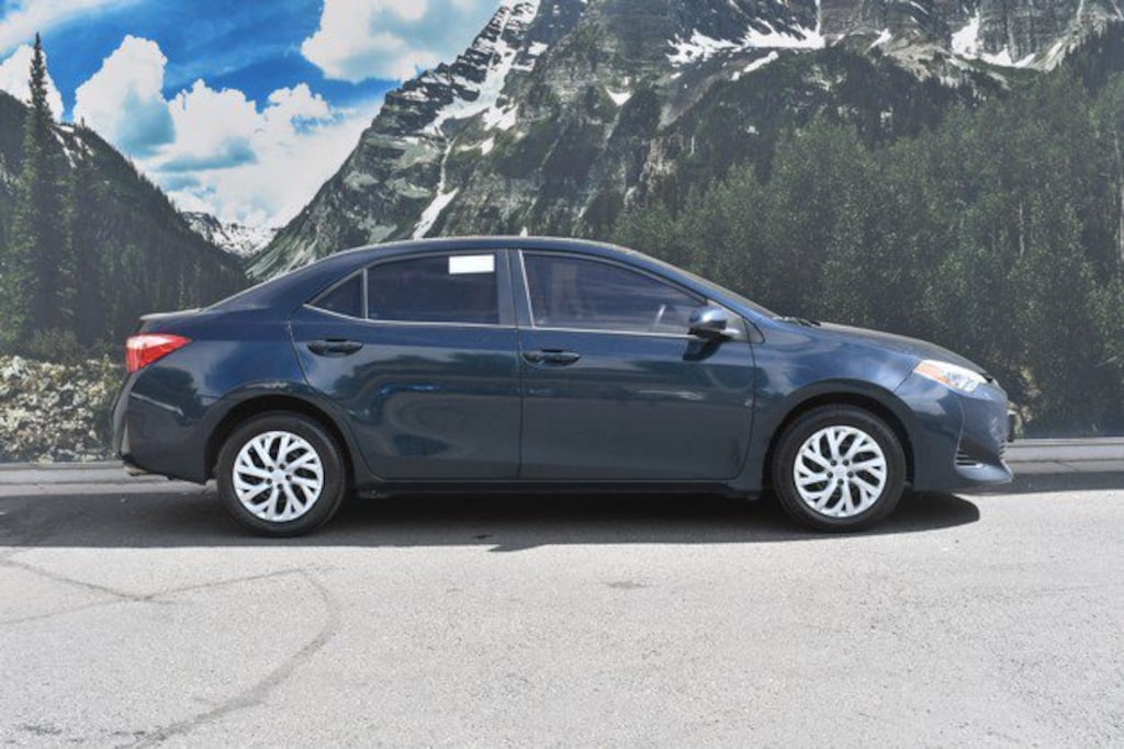 Used 2017 Toyota Corolla LE Sedan