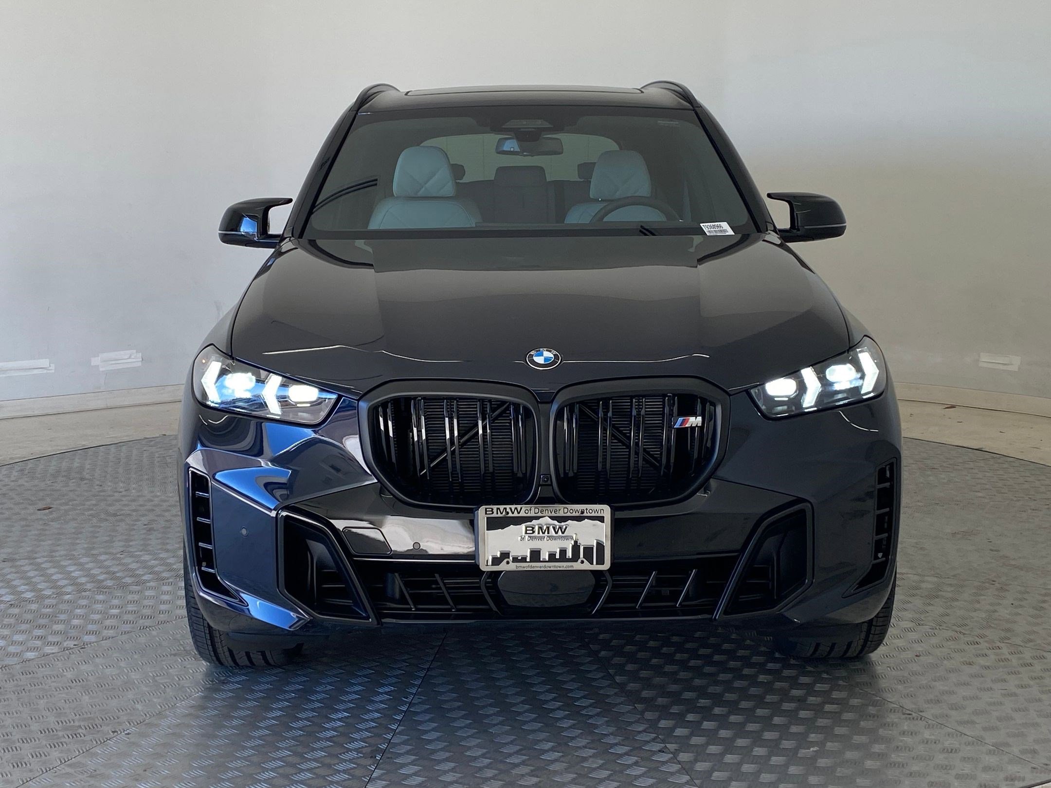 2026 BMW X5 M60i - Photo 6