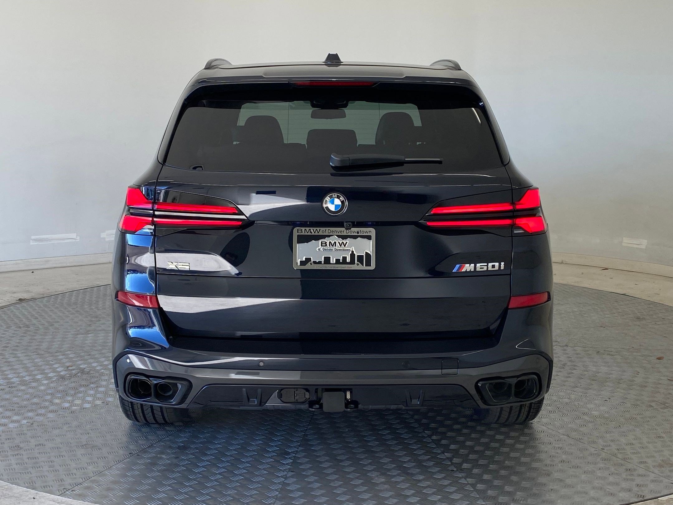 2026 BMW X5 M60i - Photo 10