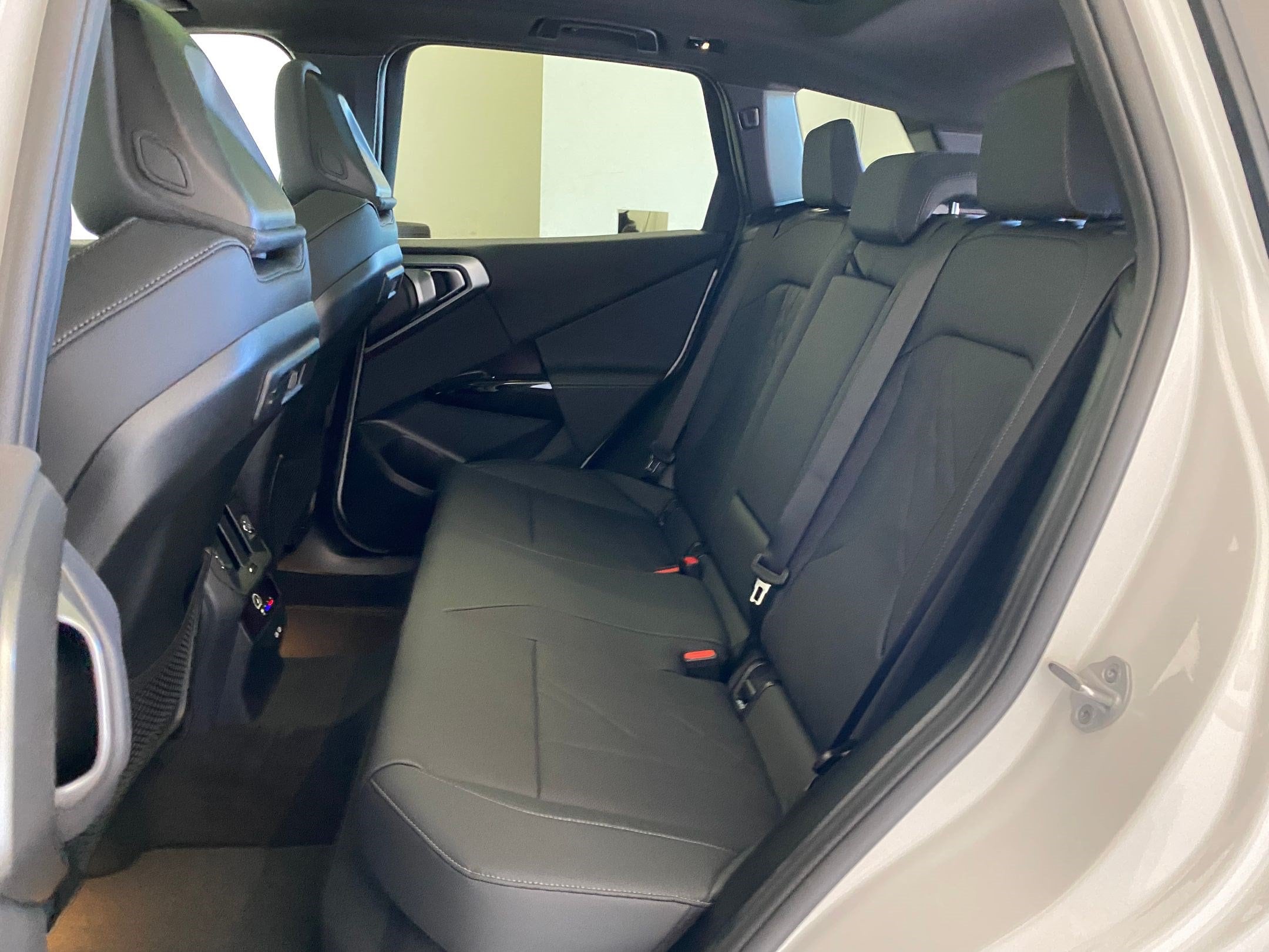 2026 BMW X3 30 - Photo 11