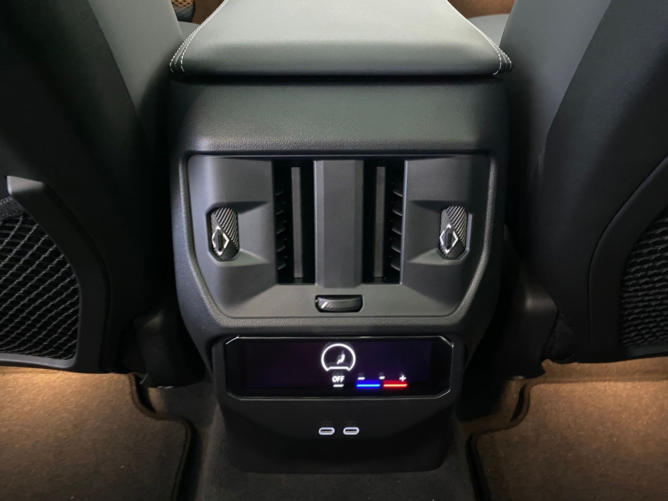 2026 BMW X3 30 - Photo 26