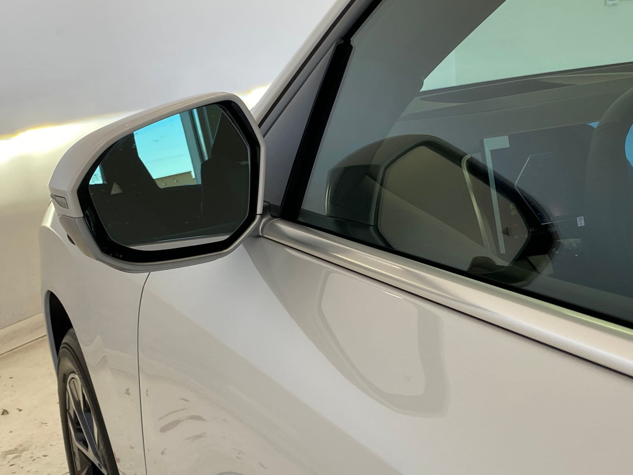 2026 BMW X3 30 - Photo 21