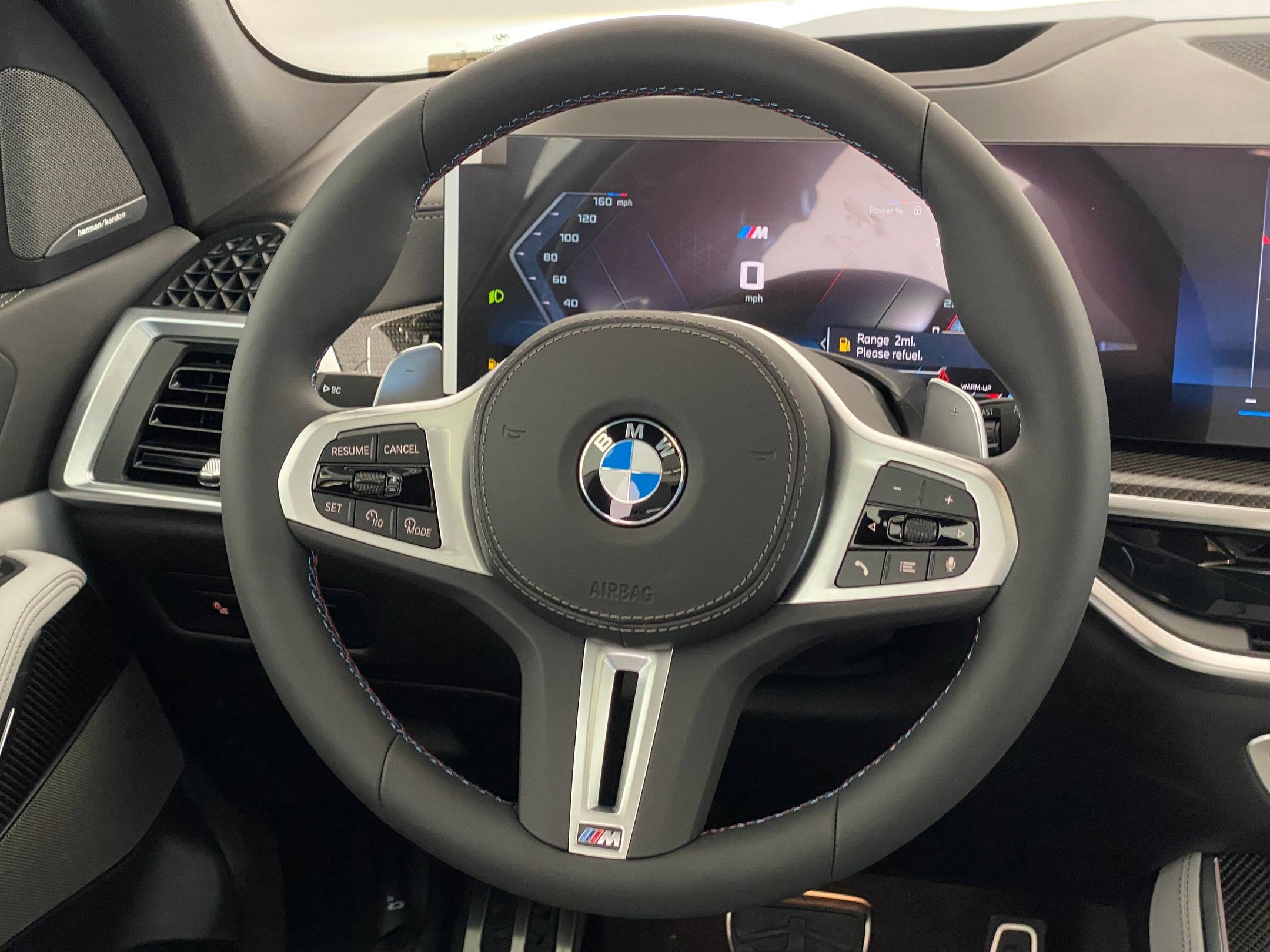 2026 BMW X5 M60i - Photo 17