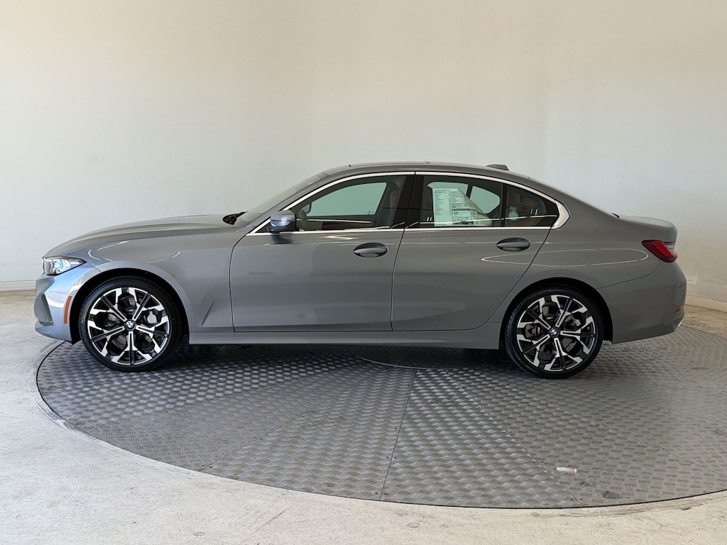 New 2026 BMW 330i xDrive Sedan