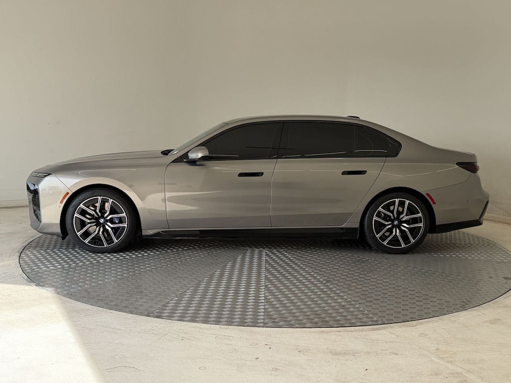 Certified 2024 BMW i7 Sedan