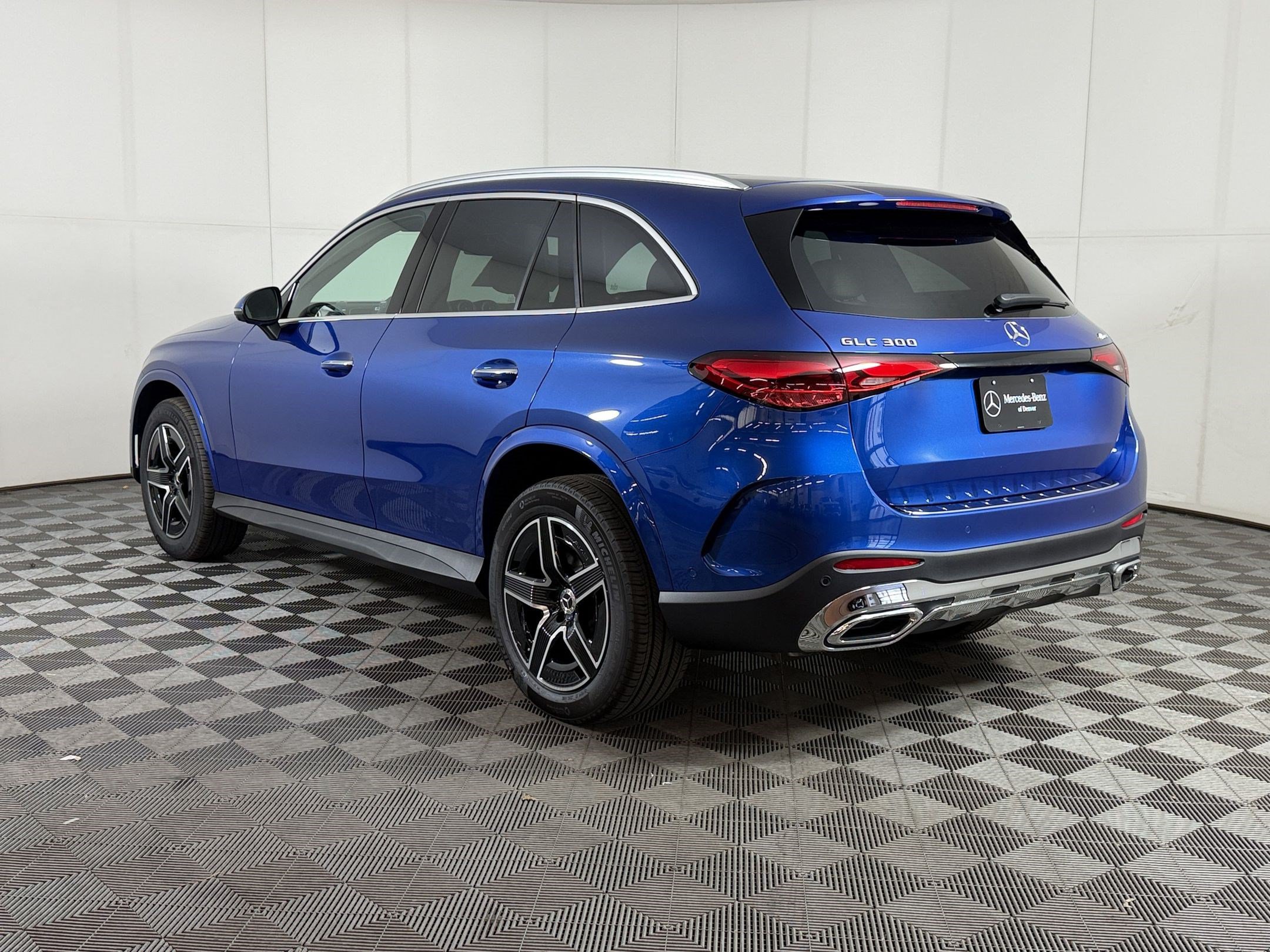 New 2027 Mercedes-Benz GLC 300 4MATIC SUV