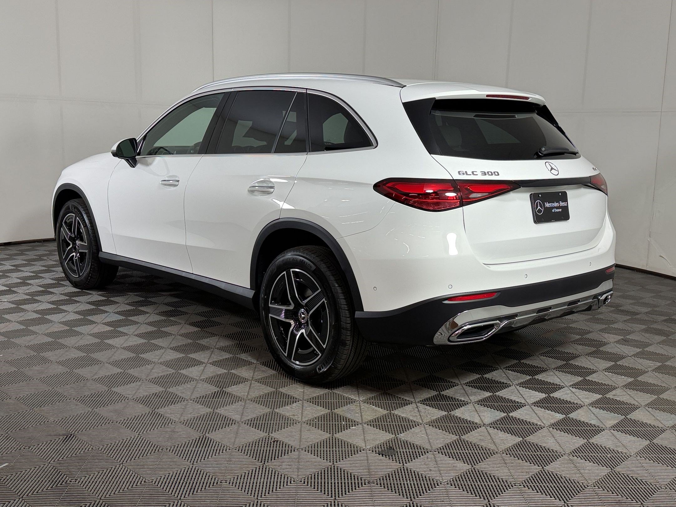 New 2027 Mercedes-Benz GLC 300 4MATIC SUV