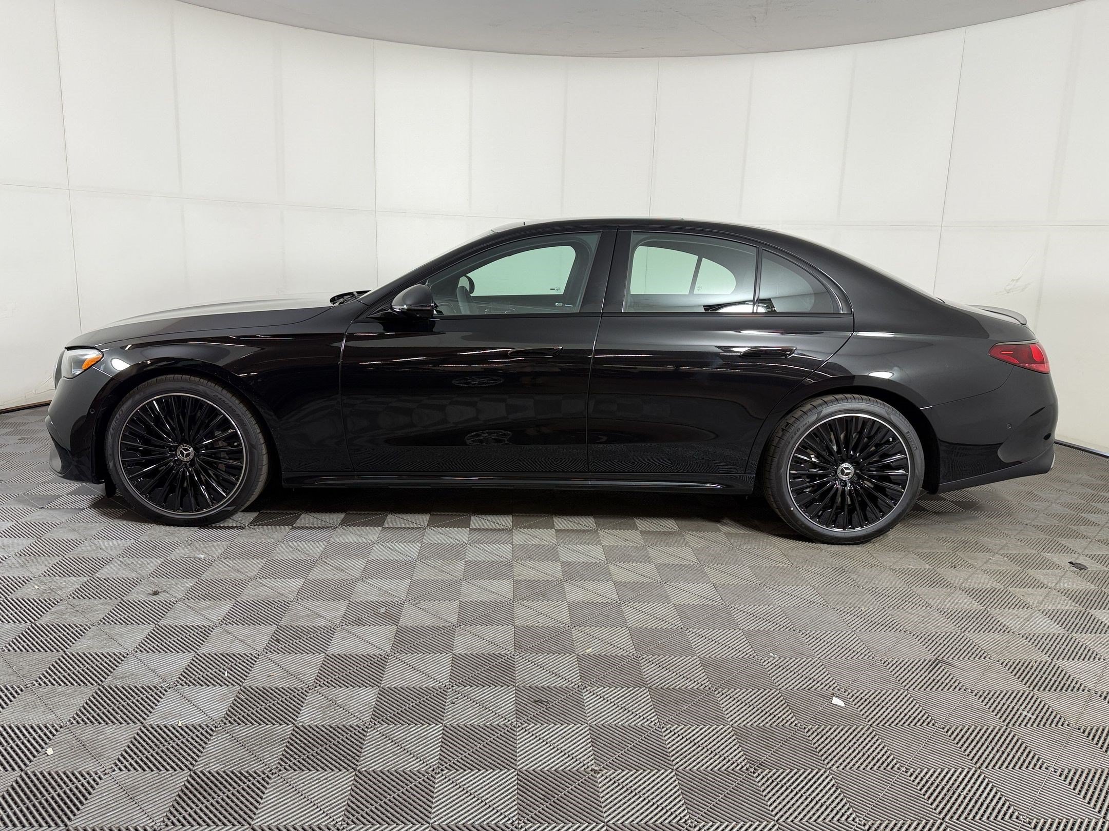 New 2027 Mercedes-Benz E-Class E 450 4MATIC Sedan