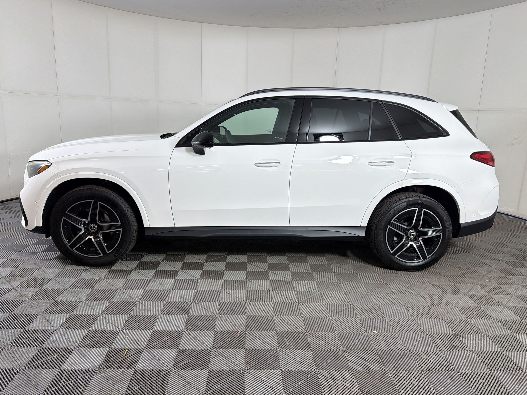 New 2026 Mercedes-Benz GLC 300 4MATIC SUV