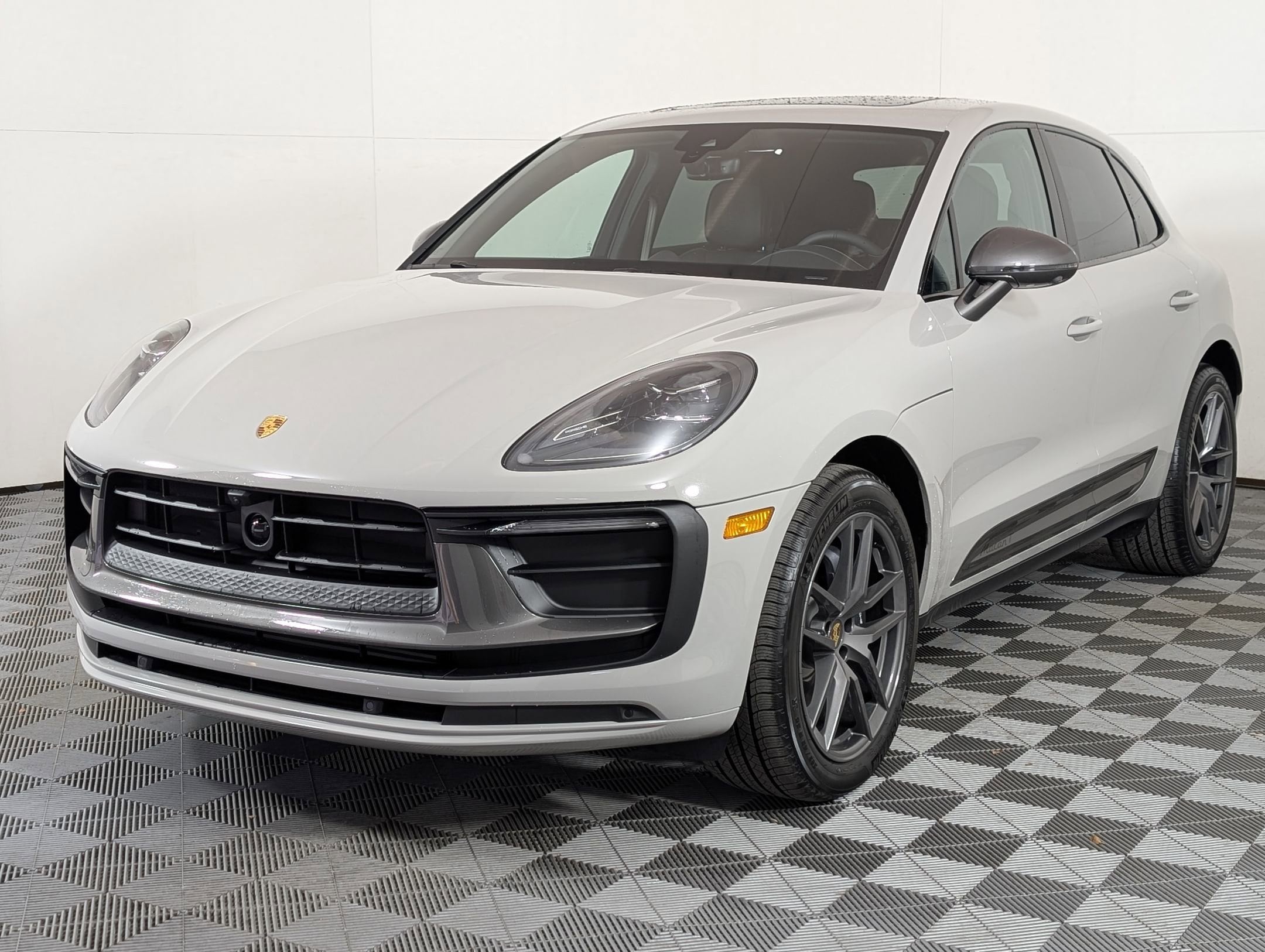 2026 Porsche Macan T SUV