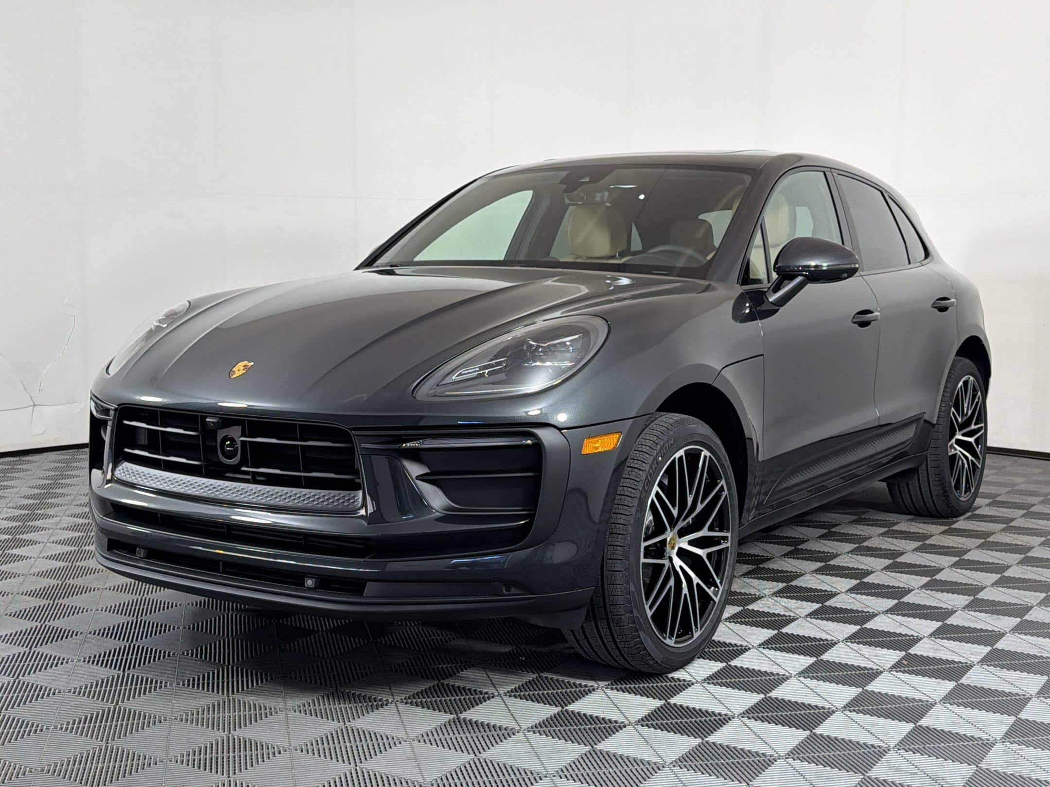 2026 Porsche Macan SUV