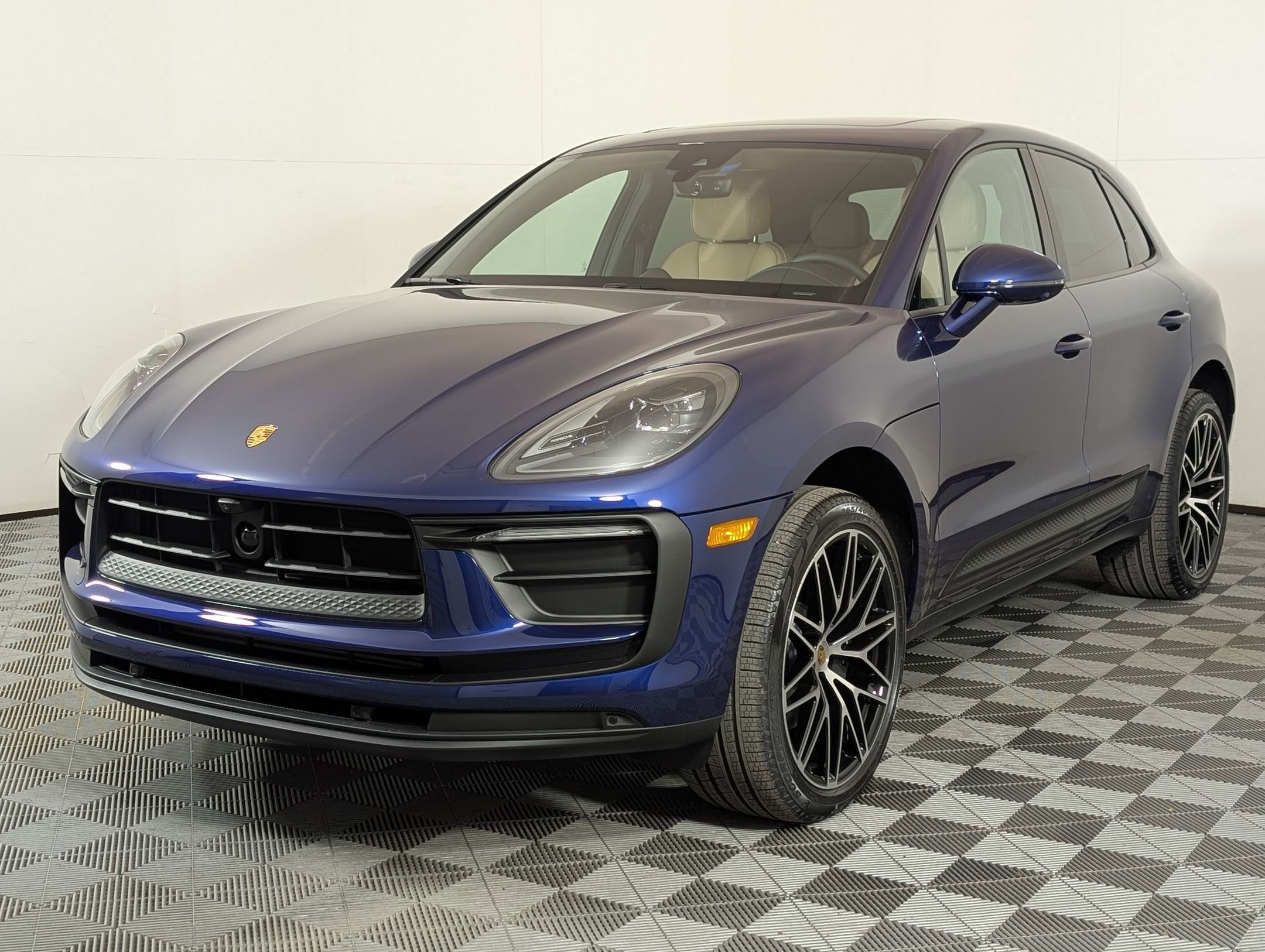 2026 Porsche Macan SUV