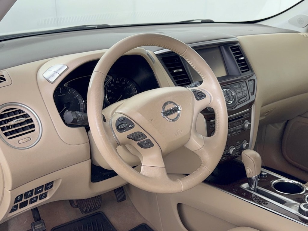 Used 2015 Nissan Pathfinder Platinum SUV