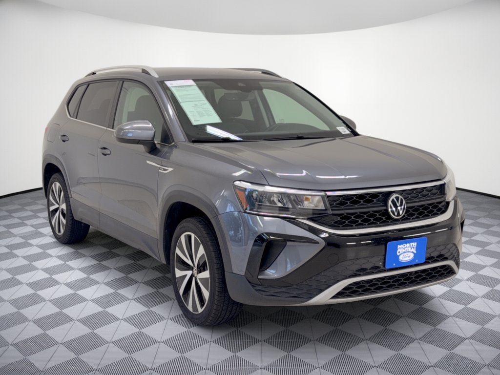 Used 2023 Volkswagen Taos SE SE FWD