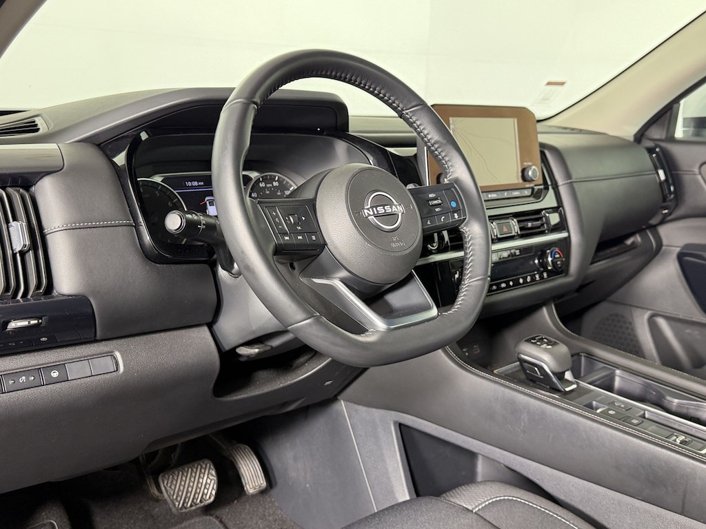 Used 2024 Nissan Pathfinder SV SUV
