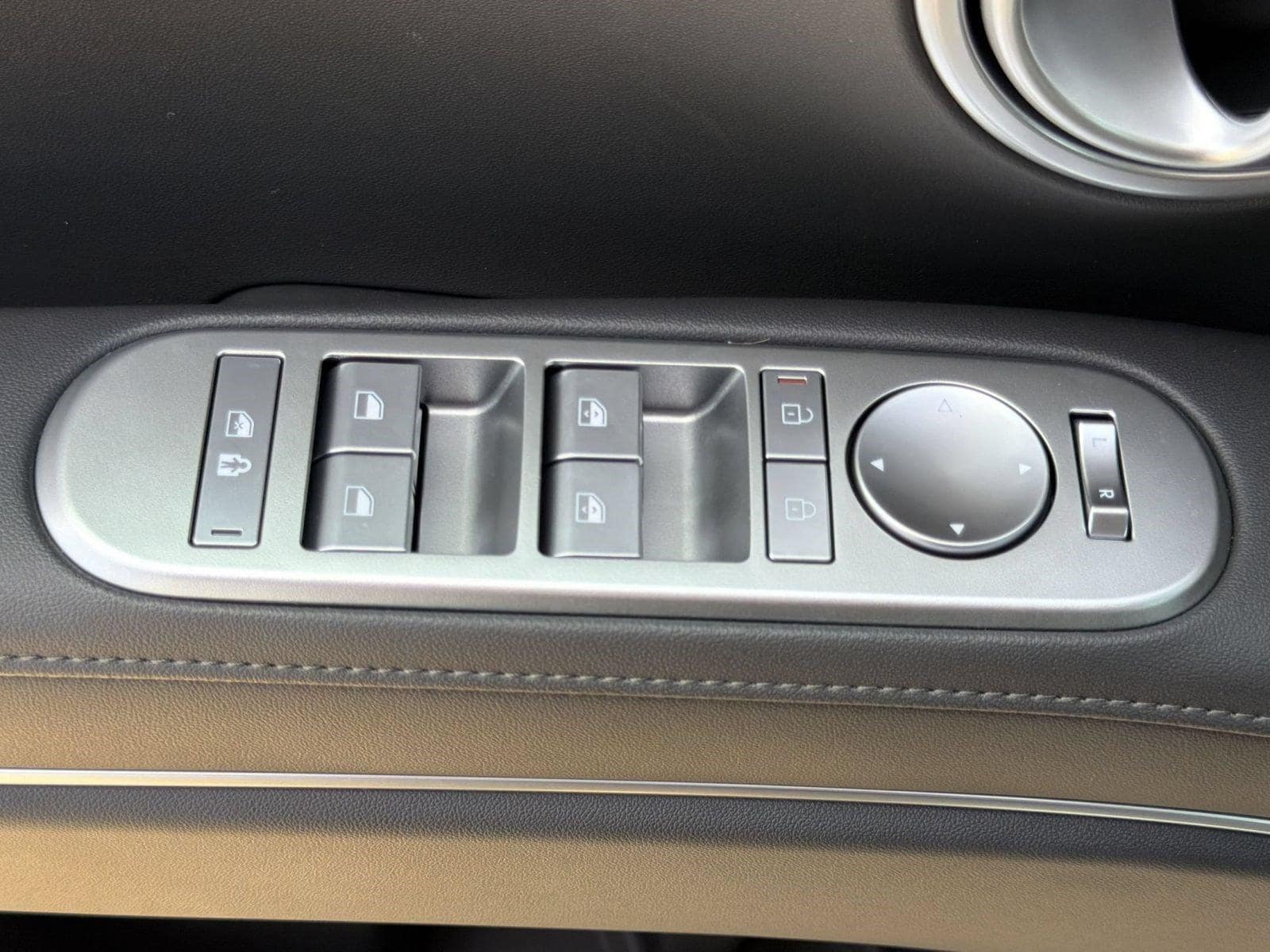 2026 Hyundai Palisade SEL - Photo 13