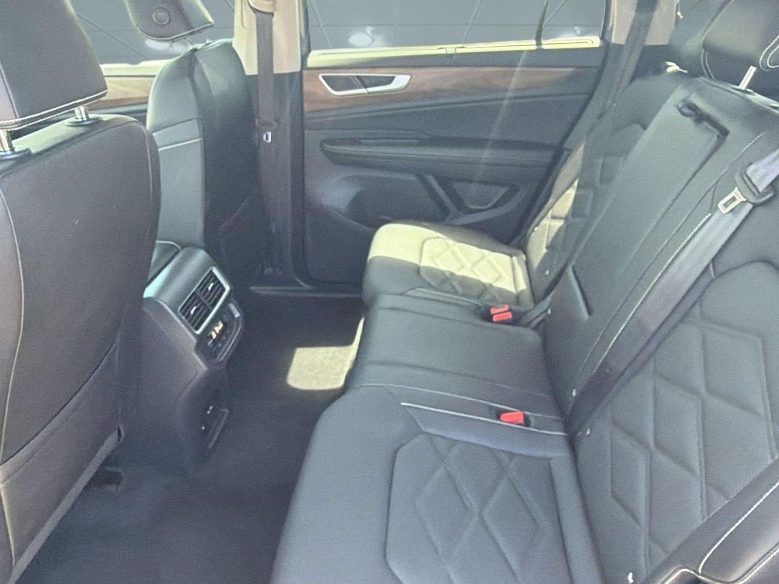 2026 Volkswagen Atlas SE w/Tech - Photo 25