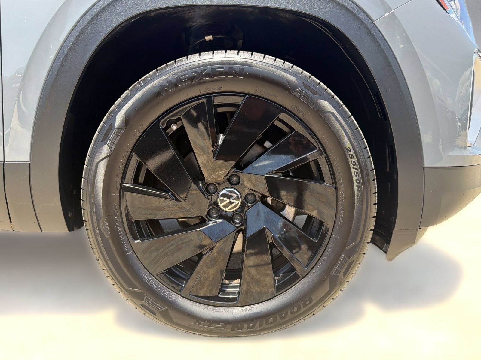 2026 Volkswagen Atlas SE w/Tech - Photo 12