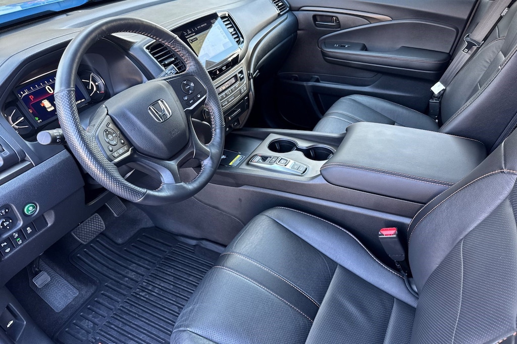 Used 2025 Honda Passport TrailSport SUV