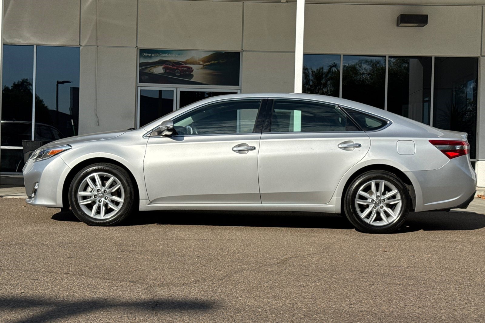 Used 2014 Toyota Avalon XLE Sedan
