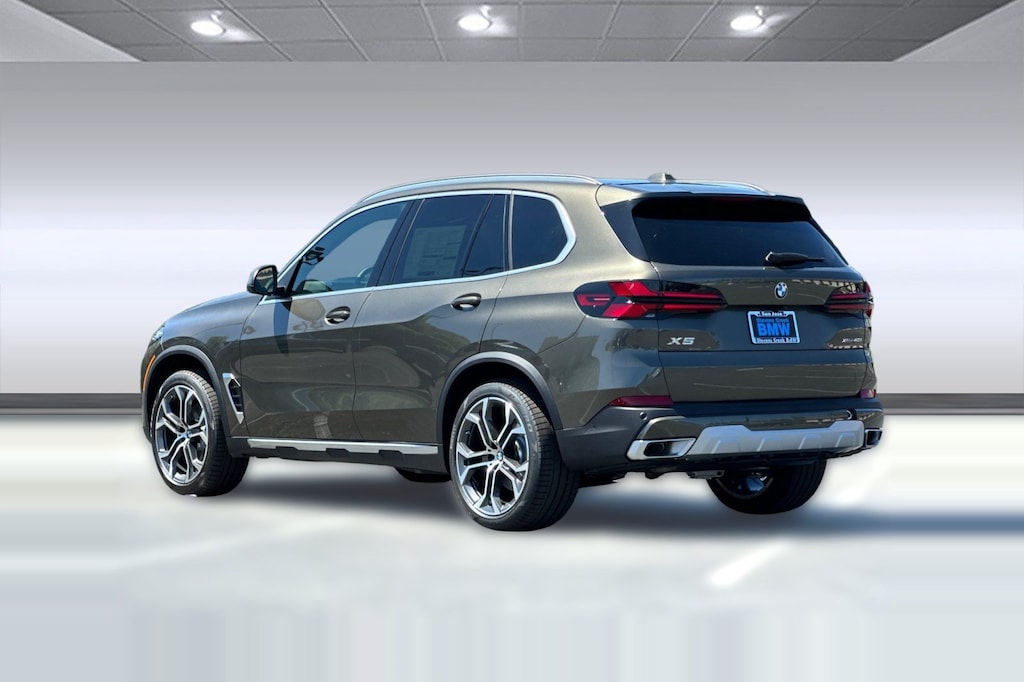 New 2026 BMW X5 xDrive40i SUV