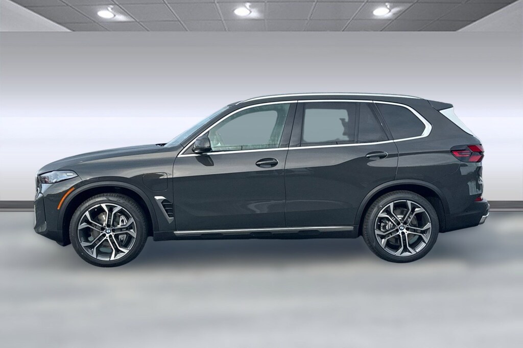 New 2026 BMW X5 PHEV xDrive50e SUV