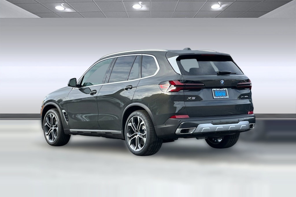New 2026 BMW X5 PHEV xDrive50e SUV
