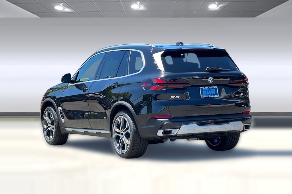 New 2026 BMW X5 xDrive40i SUV
