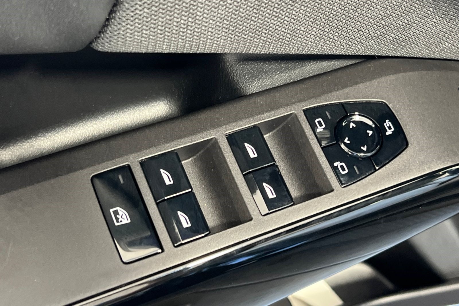 2026 BMW X3 30 - Photo 12