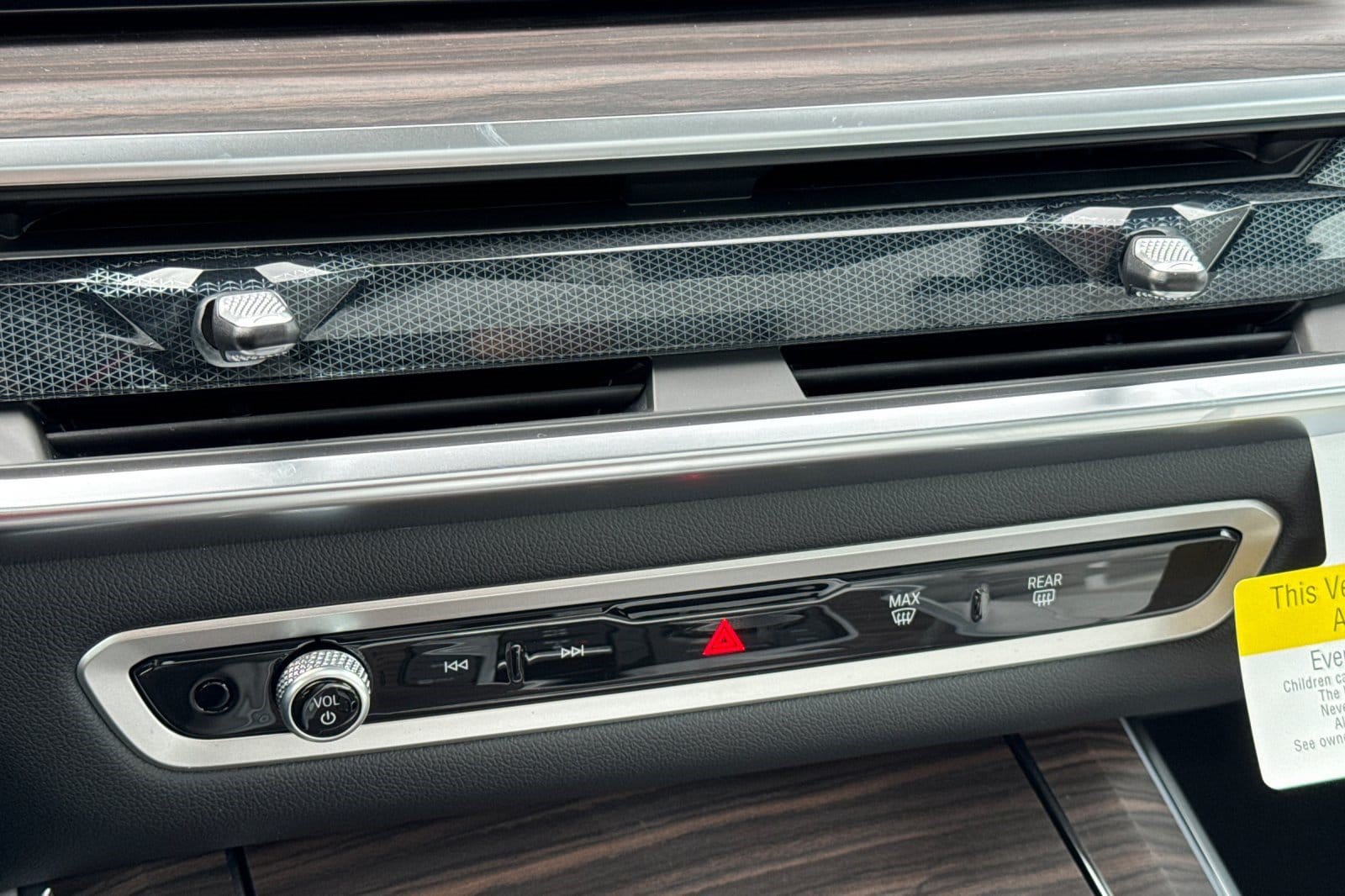 2026 BMW X5 40i - Photo 18