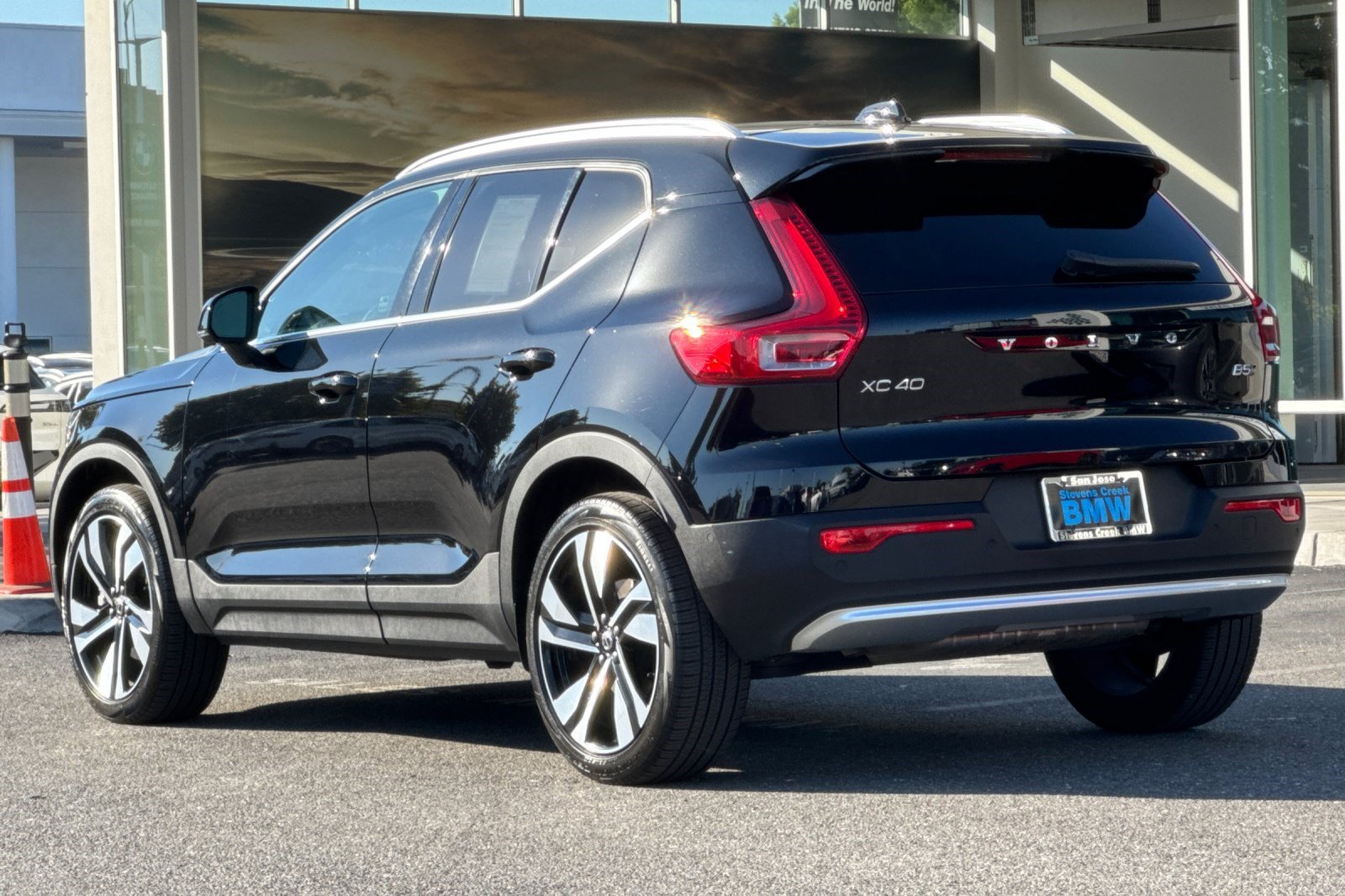 Used 2024 Volvo XC40 B5 Ultimate Bright SUV