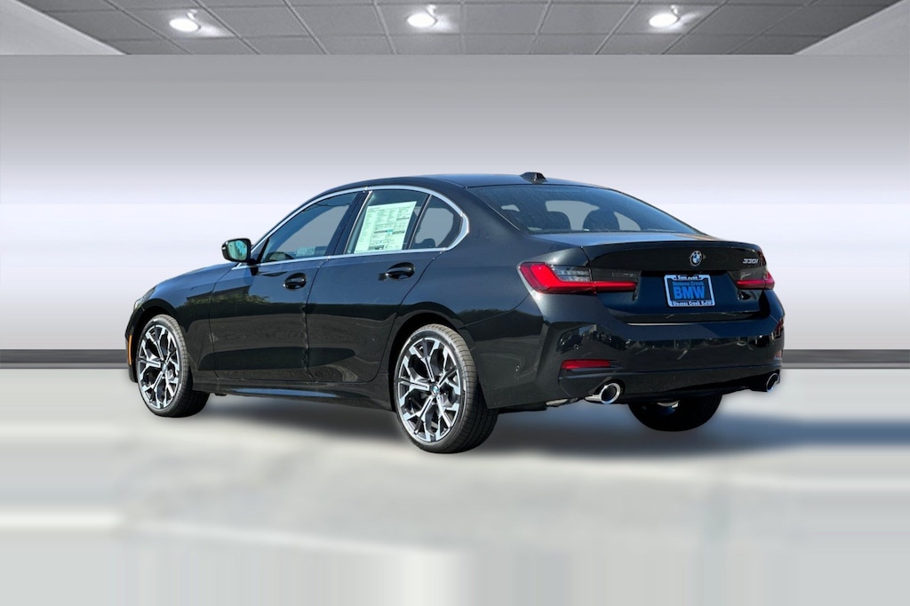 New 2026 BMW 330i Sedan