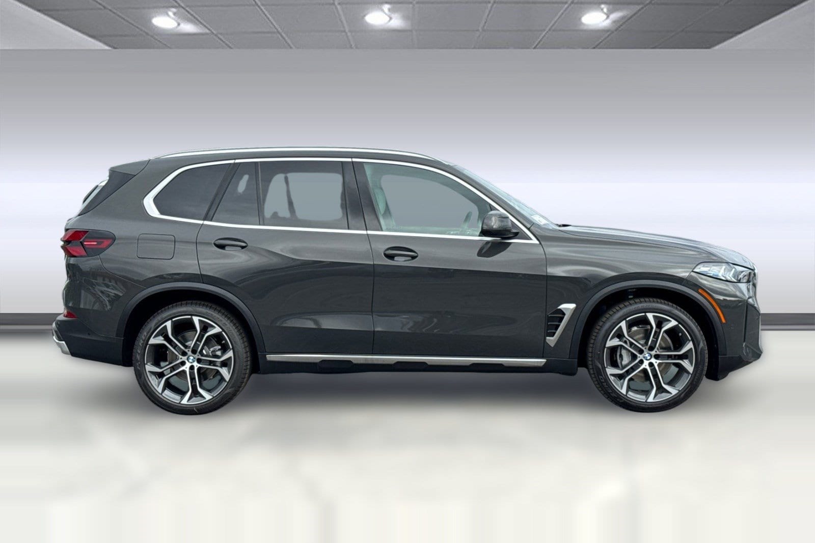 2026 BMW X5 40i - Photo 8