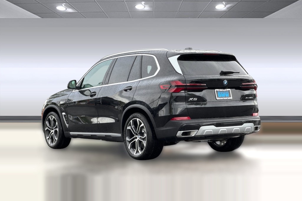 New 2026 BMW X5 PHEV xDrive50e SUV