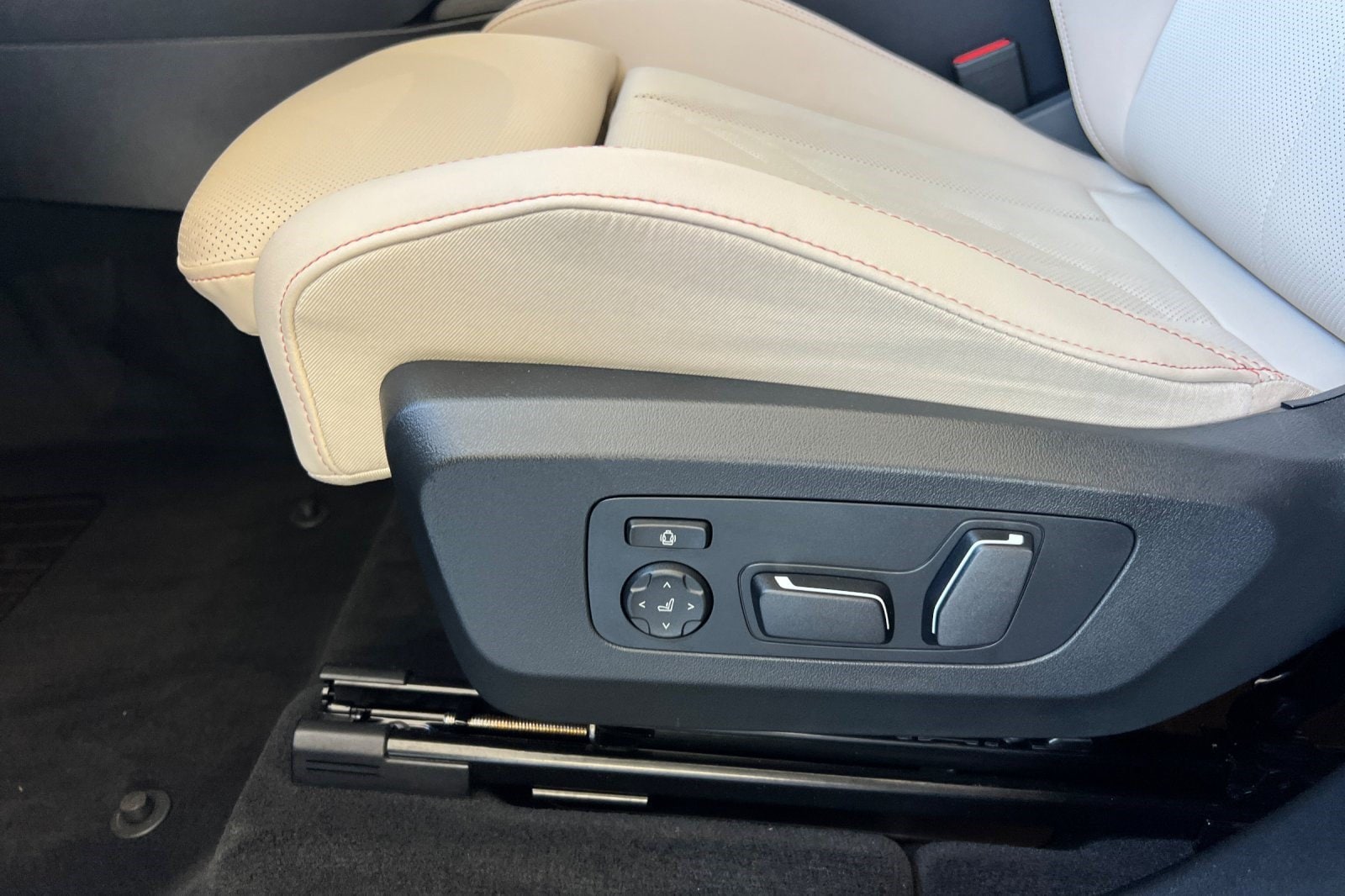 2026 BMW X3 30 - Photo 13