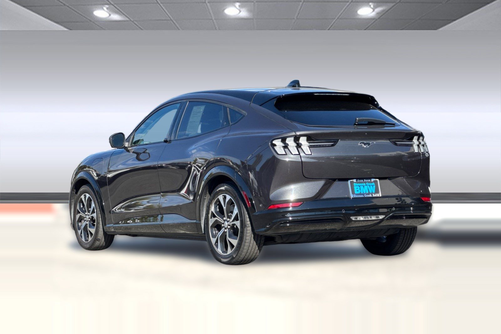 Used 2022 Ford Mustang Mach-E Premium SUV
