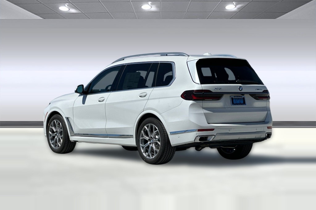 New 2027 BMW X7 xDrive40i SUV