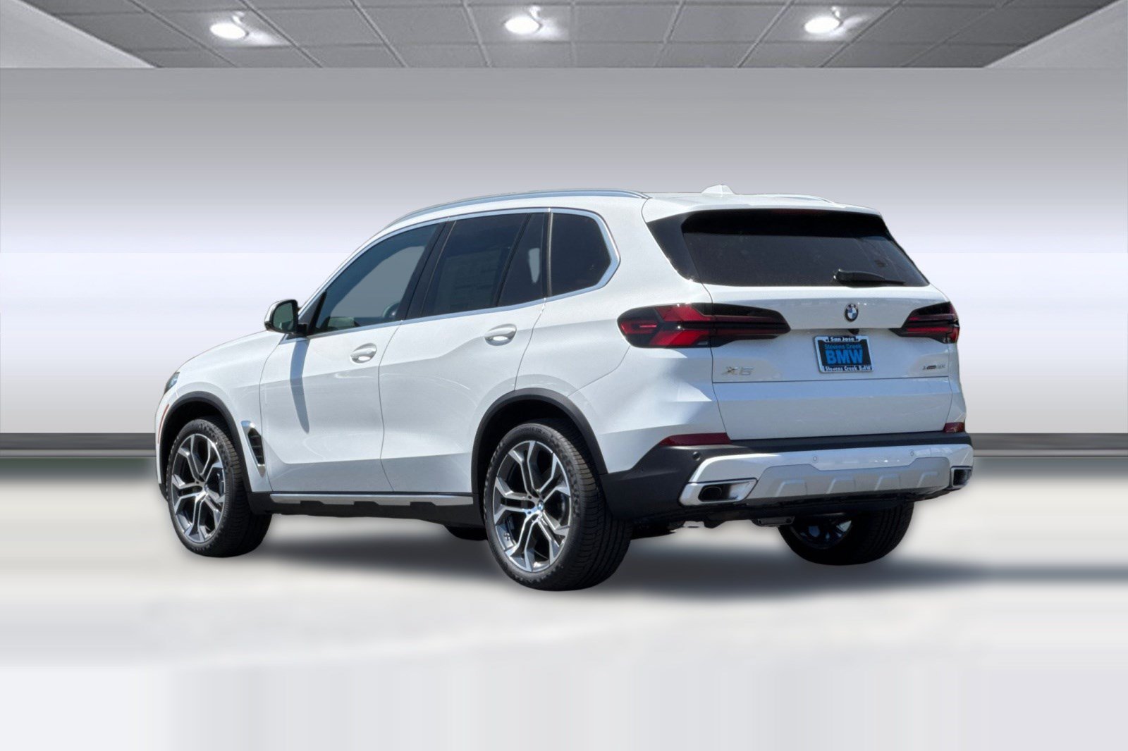 New 2026 BMW X5 xDrive40i SUV