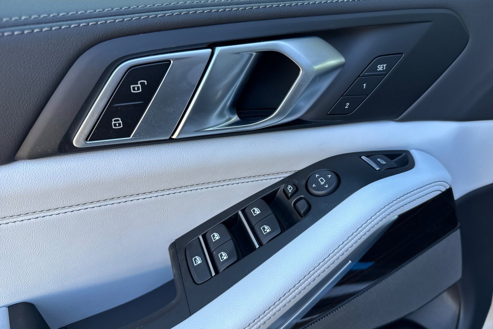 2026 BMW X5 40i - Photo 13