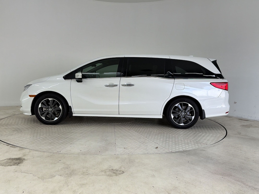 Used 2022 Honda Odyssey Elite Van