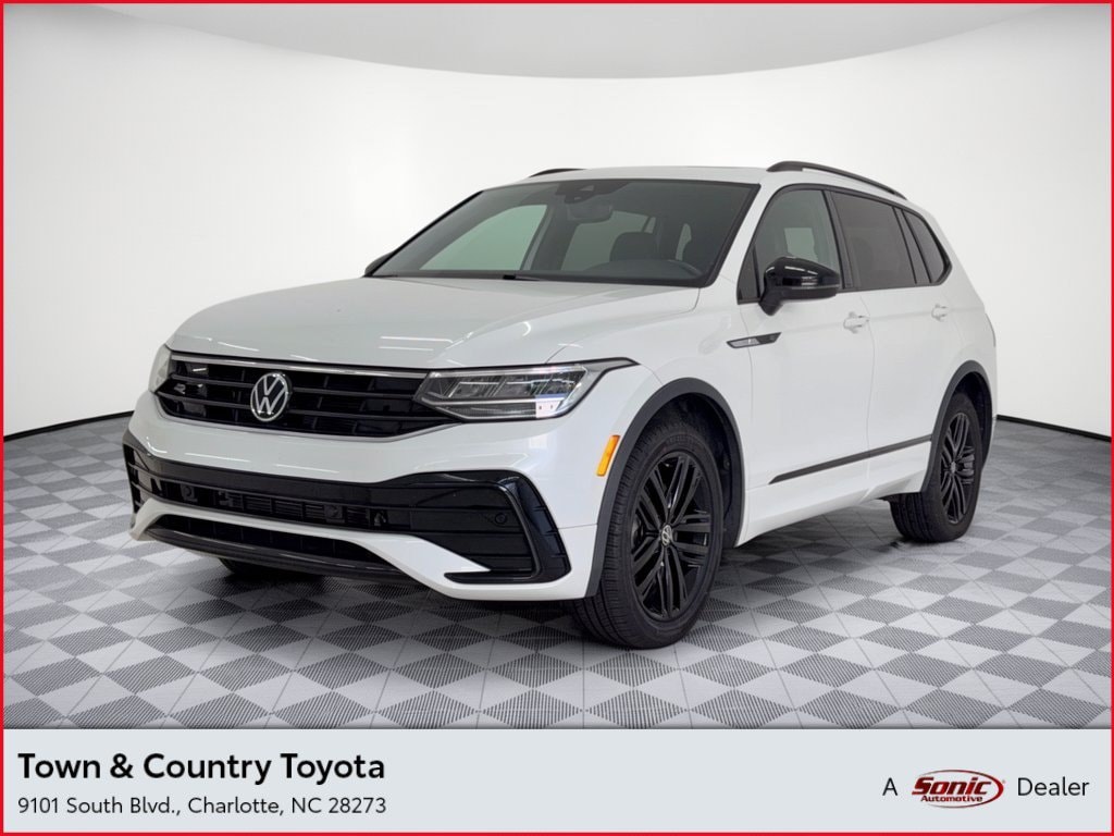 2022 Volkswagen Tiguan SE R-LINE BLACK