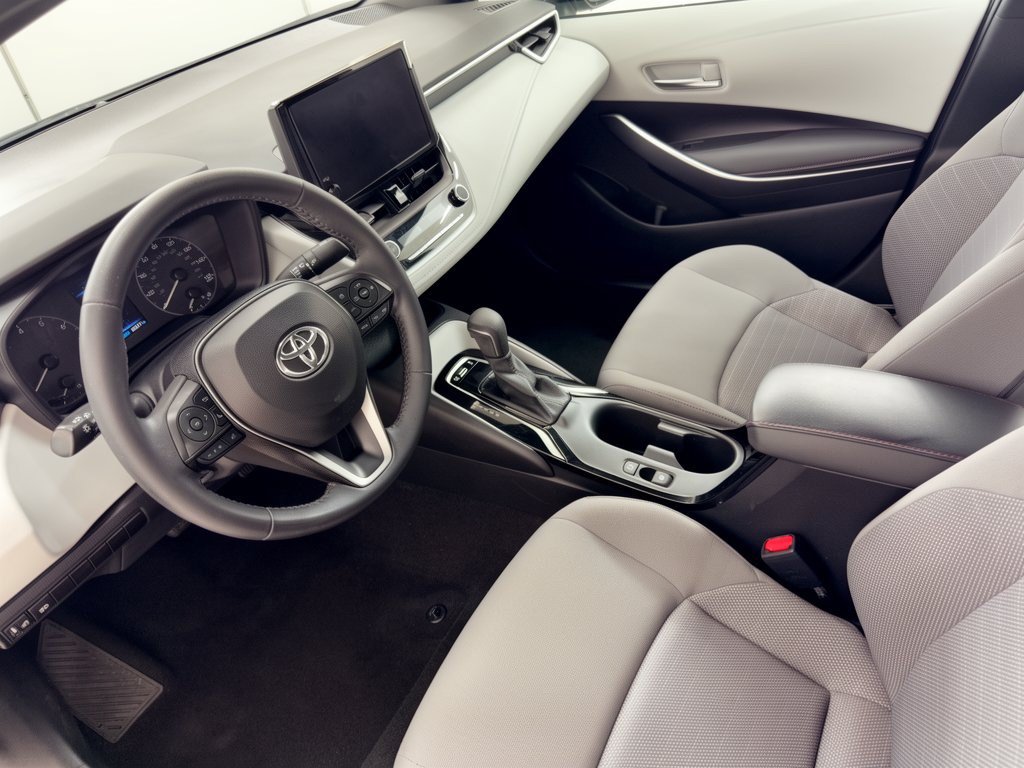 Used 2024 Toyota Corolla SE Sedan