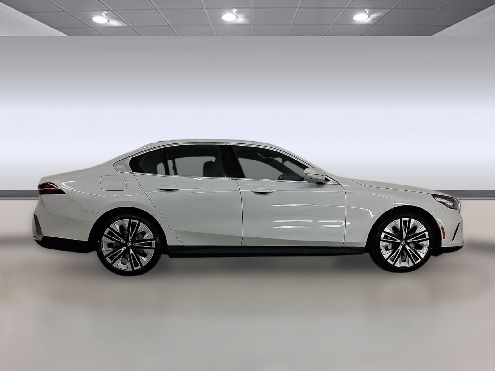 2026 BMW 5 Series 530i - Photo 8