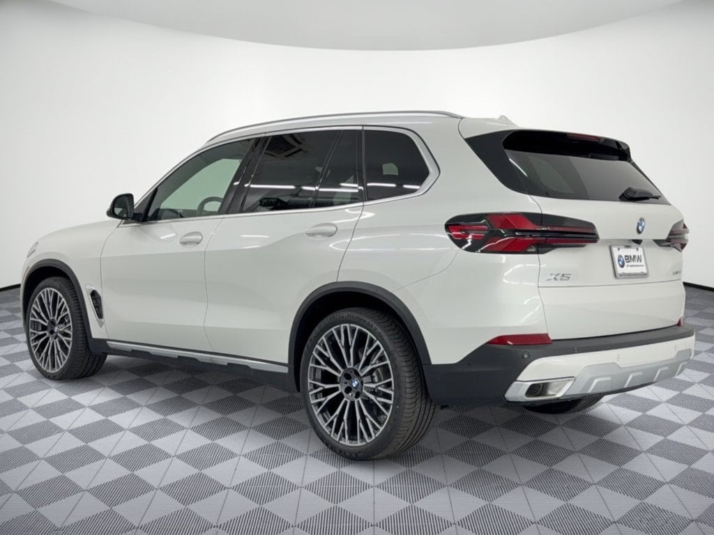 New 2026 BMW X5 xDrive40i SUV