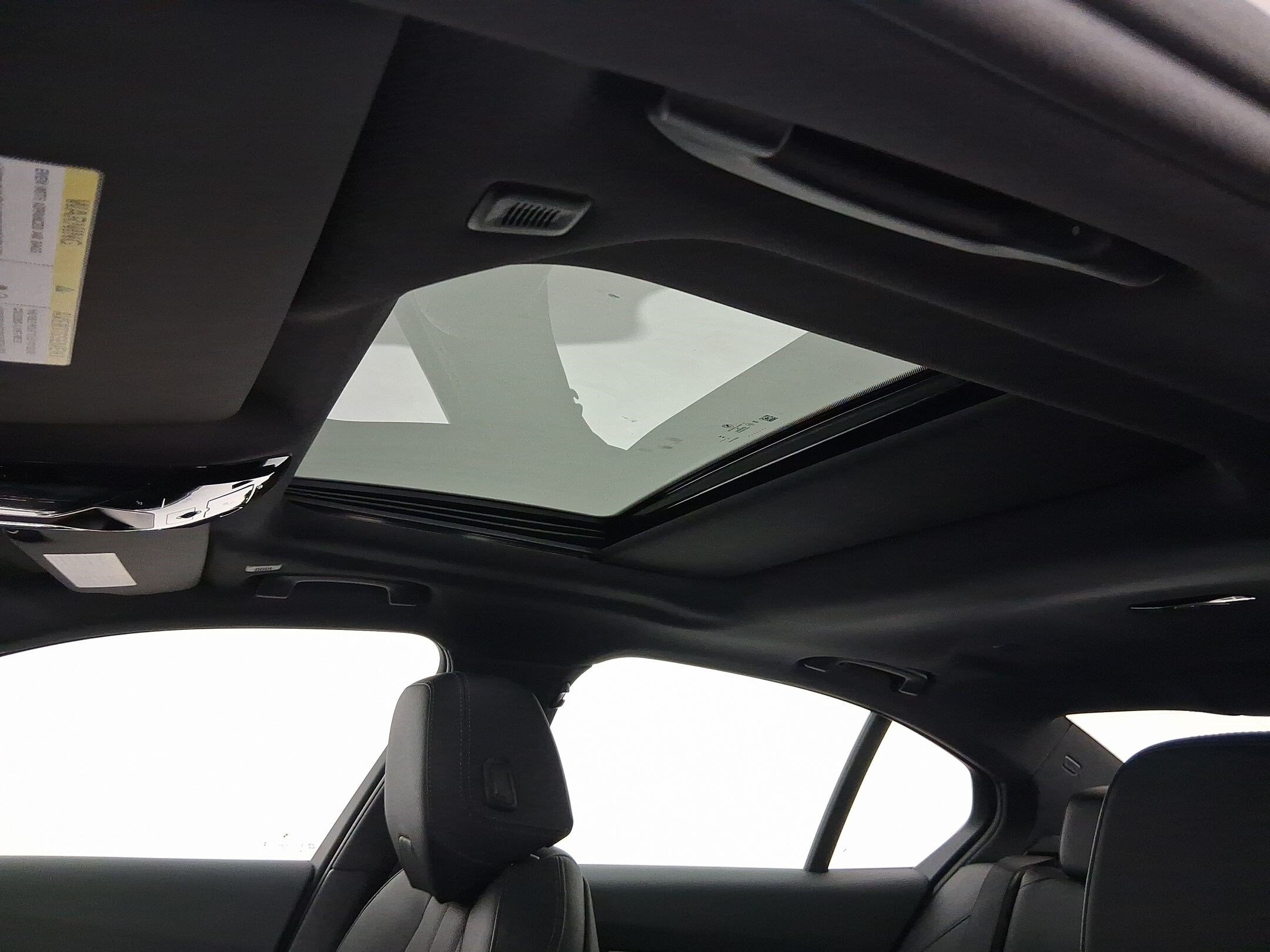 2026 BMW 5 Series 530i - Photo 25